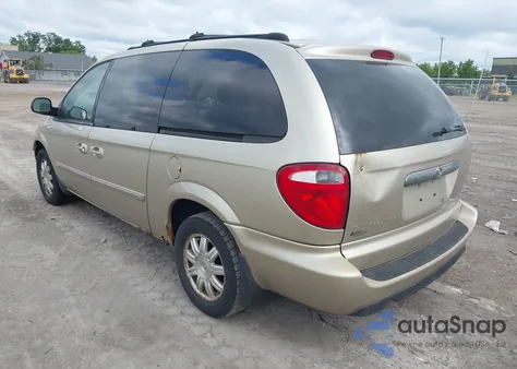 2005 Chrysler Town & Country Touring from USA, damaged, VIN 2C4GP54L05R314188